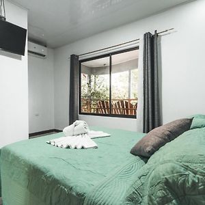 Hotel Hoja De Oro Corcovado